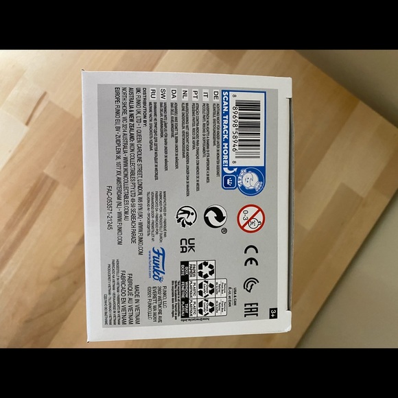 Funko Pop Diamond Disney Belle - Picture 4 of 4